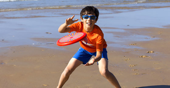 FRISBEES AND BOOMERANGS